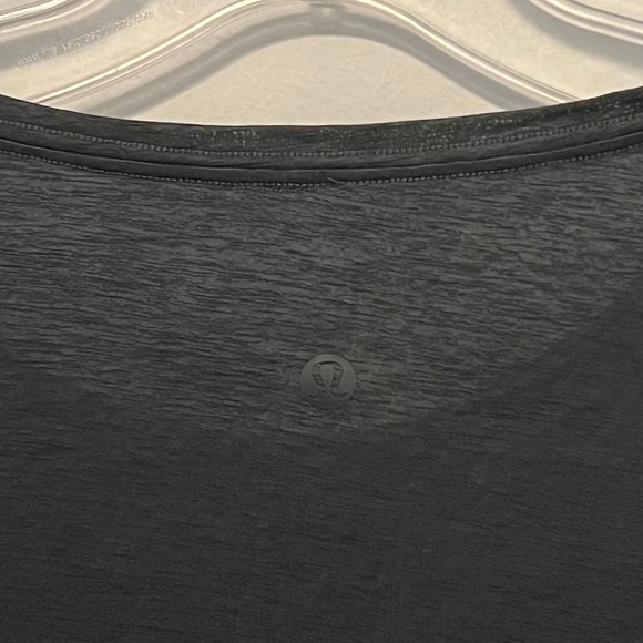 Lululemon Relaxed Short Sleeve Tee Olive 6 NWOT - Picture 9 of 11